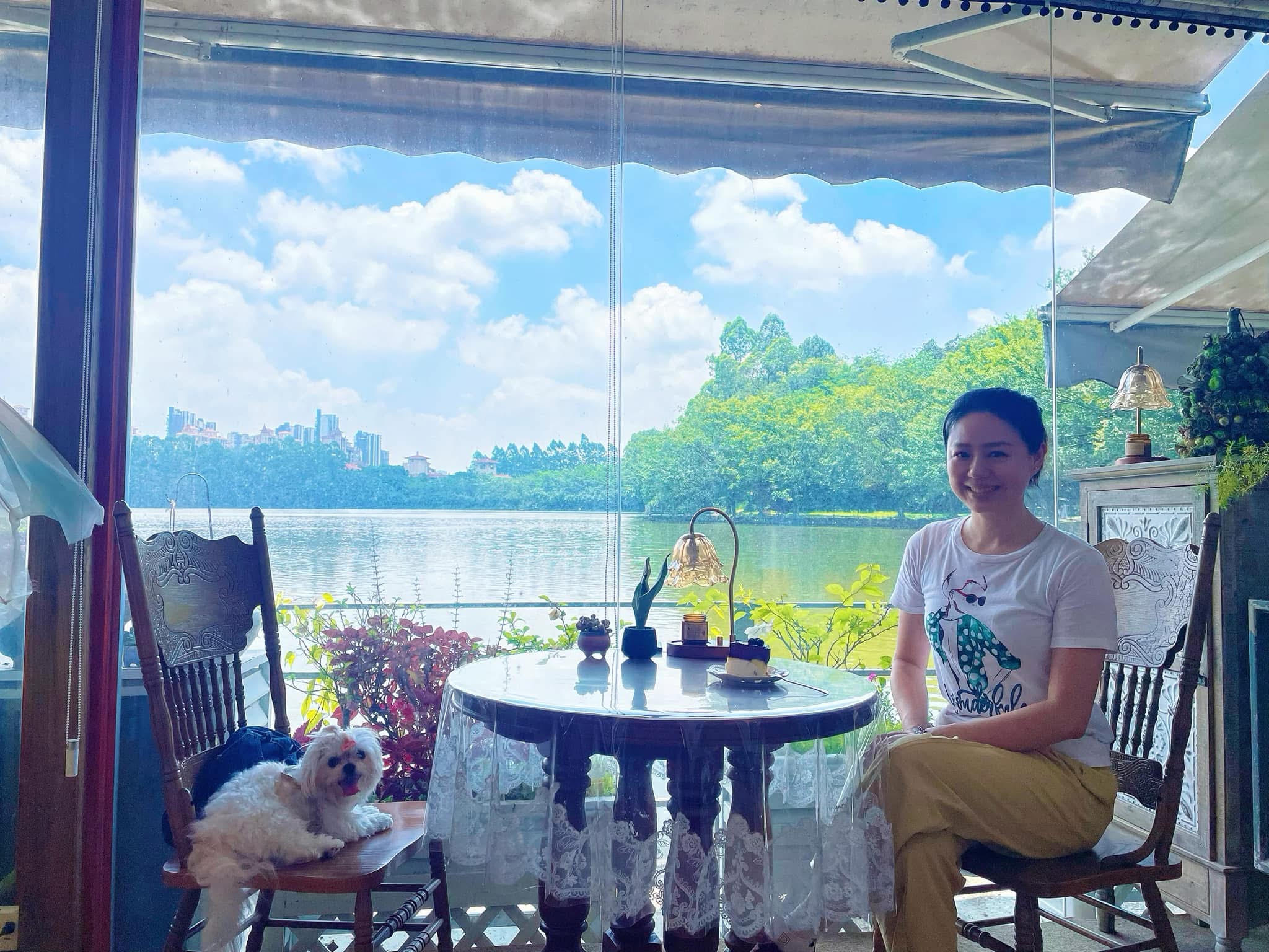 ally-ee-mandarin-IB-teacher-dwight-school-hanoi.jpg
